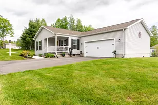 2 Vinalhaven Dr, Berwick, ME 03901 - Photo 2