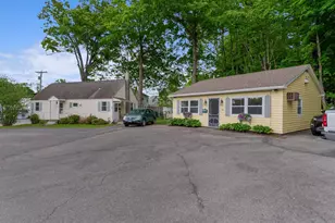 664 Maine Ave, Farmingdale, ME 04344 - Photo 1