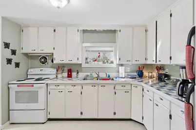 664 Maine Avenue, Farmingdale, ME 04344 - Photo 18
