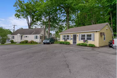 664 Maine Avenue, Farmingdale, ME 04344 - Photo 2