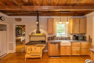8 Simon Rd, Waldoboro, ME 04572 - Photo 34