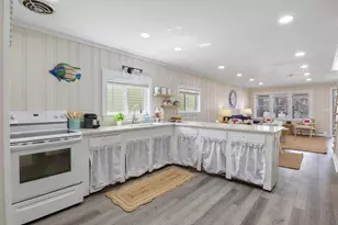 14 Union Ave, Old Orchard Beach, ME 04064 - Photo 10