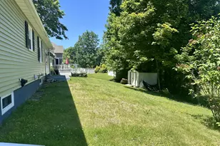390 Webster St, Lewiston, ME 04240 - Photo 36
