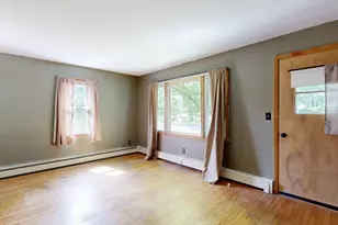 390 Webster St, Lewiston, ME 04240 - Photo 12
