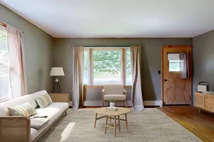 390 Webster St, Lewiston, ME 04240 - Photo 14