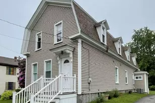 131 Beach St, Saco, ME 04072 - Photo 2