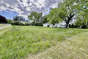 136 North Ave, Skowhegan, ME 04976 - Photo 4