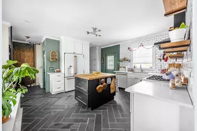 153 W Broadway, Bangor, ME 04401 - Photo 10
