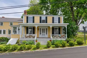 9 Bradbury St, Wiscasset, ME 04578 - Photo 2