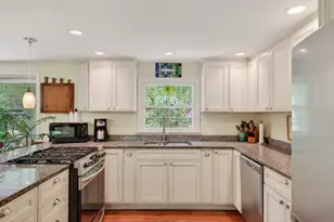 302 Foreside Rd, Topsham, ME 04086 - Photo 14