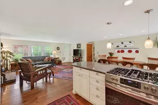 302 Foreside Rd, Topsham, ME 04086 - Photo 12