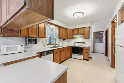 15 Owen Street, Lewiston, ME 04240 - Photo 8