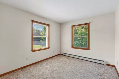 15 Owen Street, Lewiston, ME 04240 - Photo 22