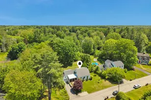 27 Glenhaven Cir E, Saco, ME 04072 - Photo 4