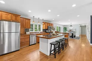 143 Falmouth Rd, Falmouth, ME 04105 - Photo 6