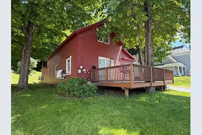 15 Pleasant Street, Dexter, ME 04930 - Photo 2
