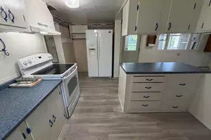 15 Pleasant St, Dexter, ME 04930 - Photo 8