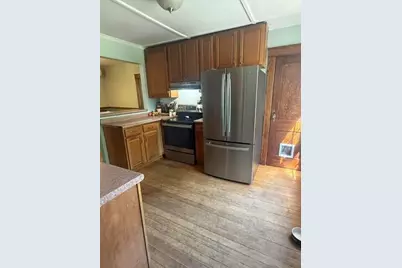 9 Winchester Street, Fairfield, ME 04937 - Photo 8
