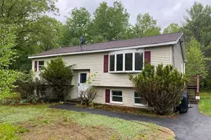 48 Blueberry Ln, Gray, ME 04039 - Photo 2