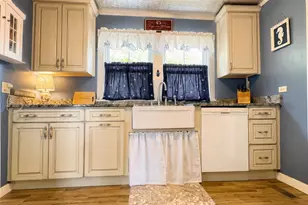 248 Pleasant Ave, Portland, ME 04108 - Photo 12