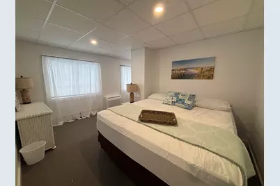 113 W Grand Avenue, Old Orchard Beach, ME 04064 - Photo 16