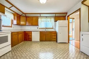 116 Center St, Van Buren, ME 04785 - Photo 4