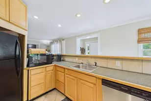 38 Mary Carroll St, Auburn, ME 04210 - Photo 18