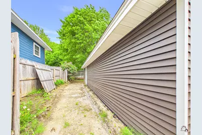 38 Mary Carroll Street, Auburn, ME 04210 - Photo 6