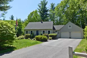 25 Wintergreen Dr, Gorham, ME 04038 - Photo 2