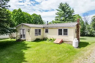 807 Higgins Rd, Pittsfield, ME 04967 - Photo 6
