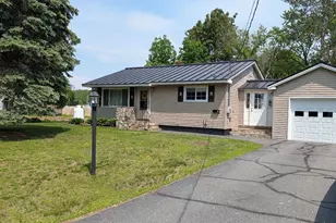 9 Spring St, Madison, ME 04950 - Photo 2