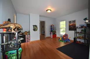 265 Hunnewell Ave, Pittsfield, ME 04967 - Photo 14