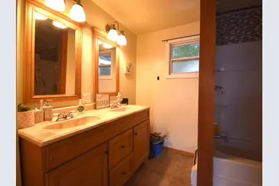 265 Hunnewell Avenue, Pittsfield, ME 04967 - Photo 20
