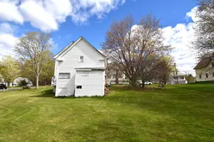 265 Hunnewell Ave, Pittsfield, ME 04967 - Photo 22