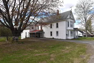265 Hunnewell Ave, Pittsfield, ME 04967 - Photo 2