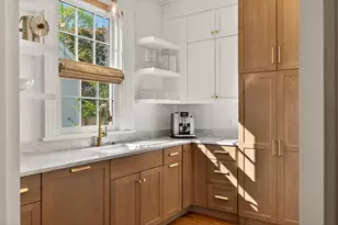 32 Summer St, Kennebunk, ME 04043 - Photo 6