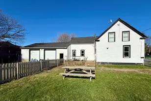 22 Shackford St, Eastport, ME 04631 - Photo 12