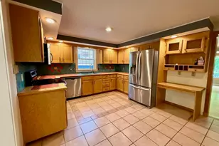 5 Greenfield Ave, Bangor, ME 04401 - Photo 10