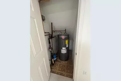 19 Melvin Street, Auburn, ME 04210 - Photo 12