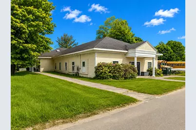10 Knowlton Street, Camden, ME 04843 - Photo 4