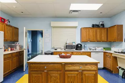 10 Knowlton Street, Camden, ME 04843 - Photo 20