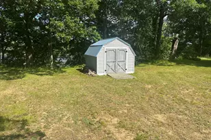 37 Penobscot Ave, Howland, ME 04448 - Photo 4