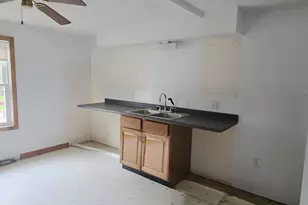 11 Woodland Ave, Mexico, ME 04257 - Photo 10