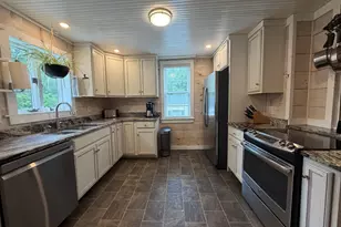 10 Danforth St, Wiscasset, ME 04578 - Photo 14