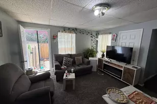 35 Pine St, Auburn, ME 04210 - Photo 18