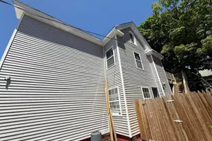 35 Pine St, Auburn, ME 04210 - Photo 4