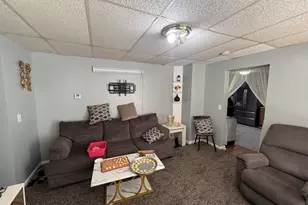 35 Pine St, Auburn, ME 04210 - Photo 8