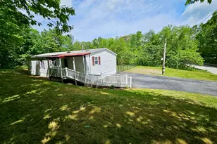4 Crestview Dr, Lewiston, ME 04240 - Photo 4