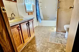 4 Crestview Dr, Lewiston, ME 04240 - Photo 10