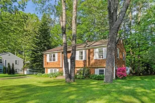 57 Barrows Dr, Topsham, ME 04086 - Photo 2